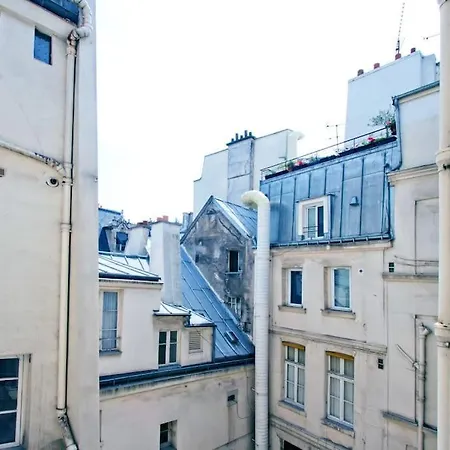 Les Halles Apartment