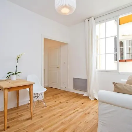 Les Halles Apartament